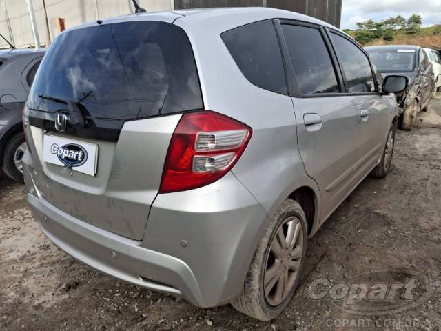 2013 HONDA FIT 