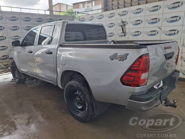 2024 TOYOTA HILUX CD 