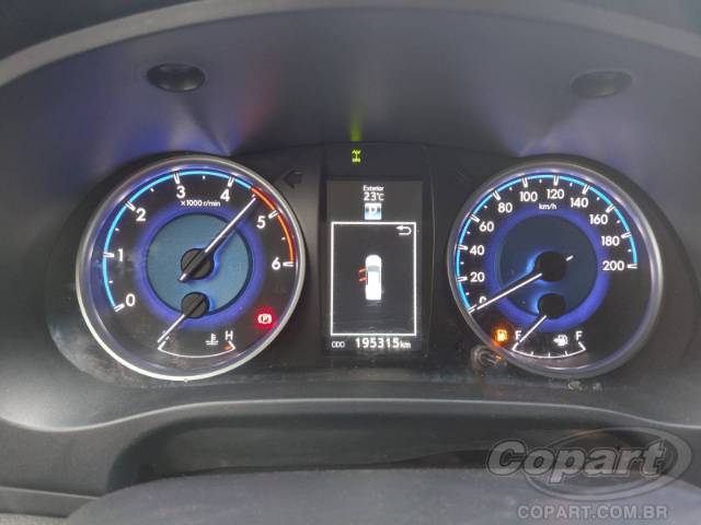2017 TOYOTA HILUX CD 