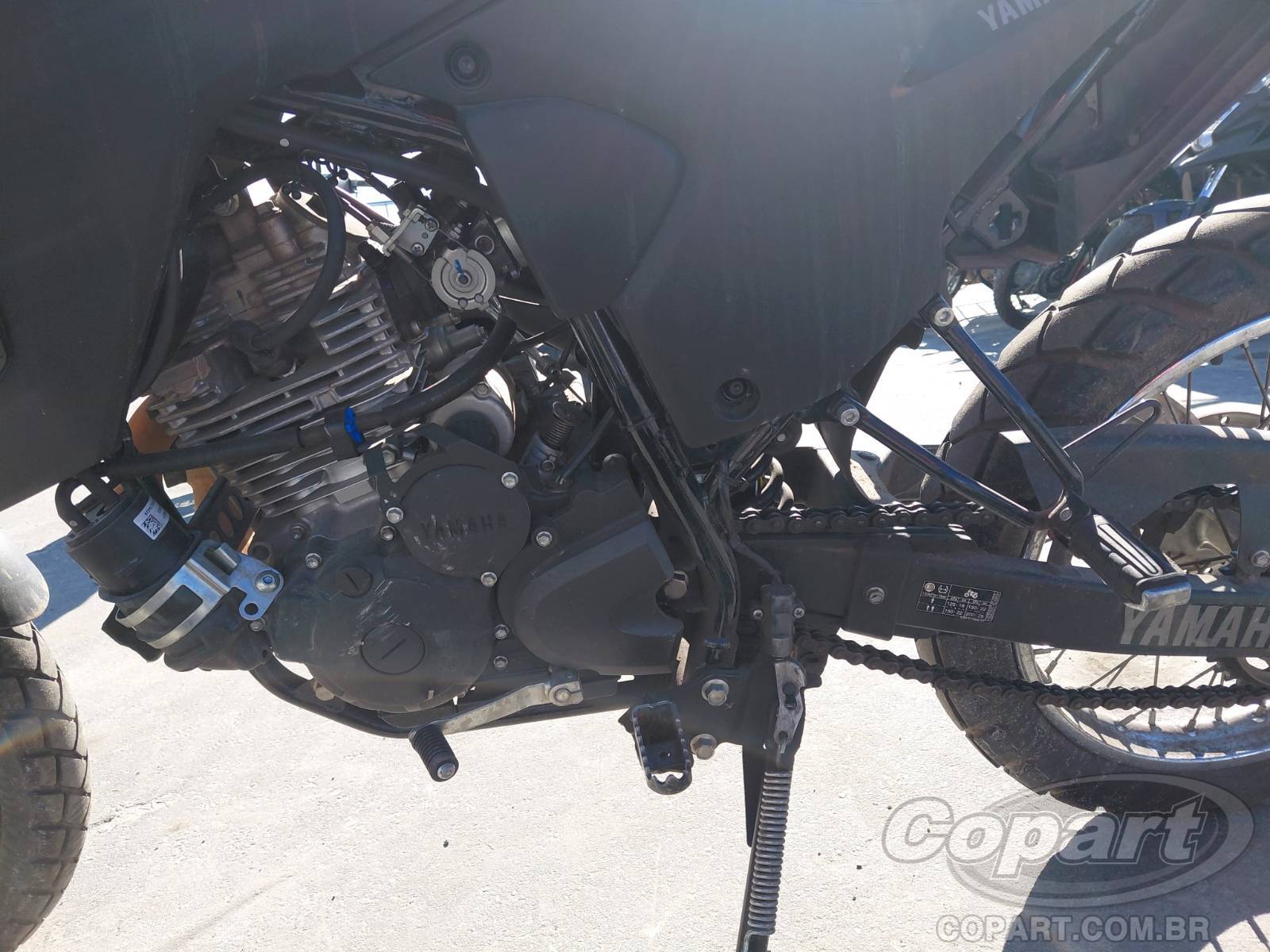 Foto 6 de 10: 2025 YAMAHA XTZ 250