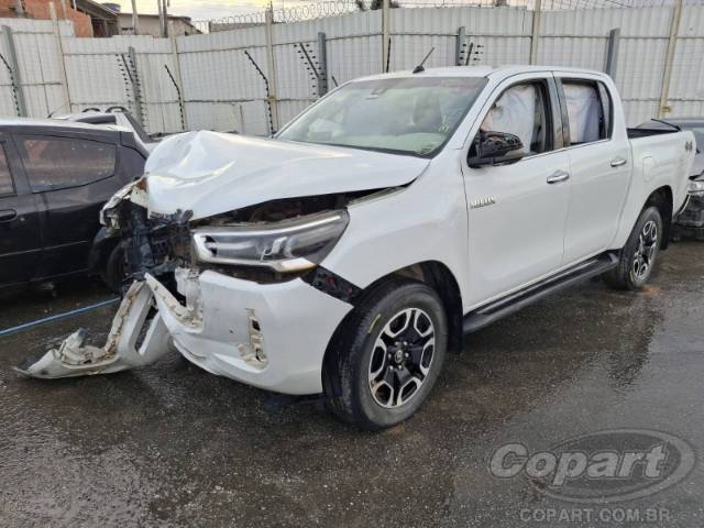 2023 TOYOTA HILUX CD 