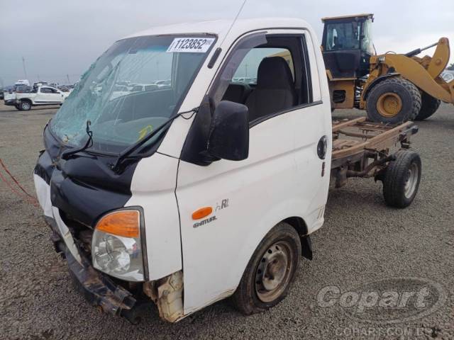 2011 HYUNDAI HR 