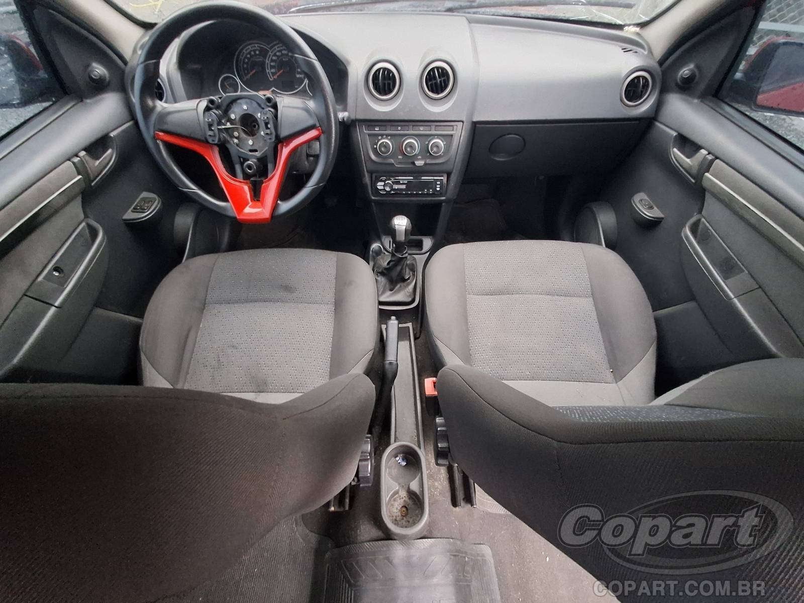 Foto 9 de 13: 2015 CHEVROLET CELTA