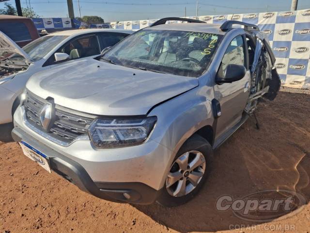 2024 RENAULT DUSTER 