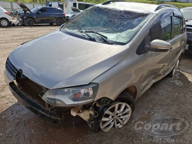 2014 VOLKSWAGEN SPACEFOX 