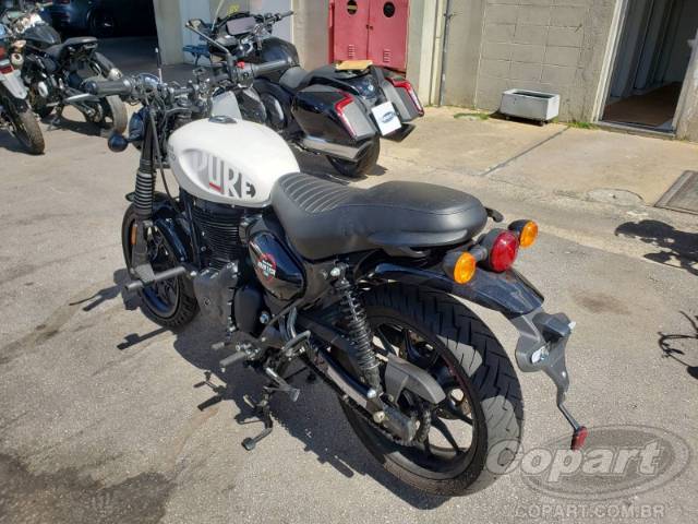 2025 ROYAL ENFIELD HUNTER 