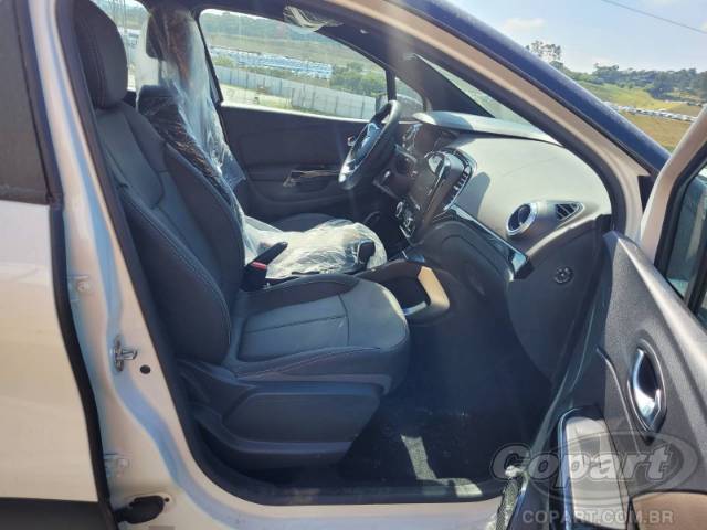 2023 RENAULT CAPTUR 