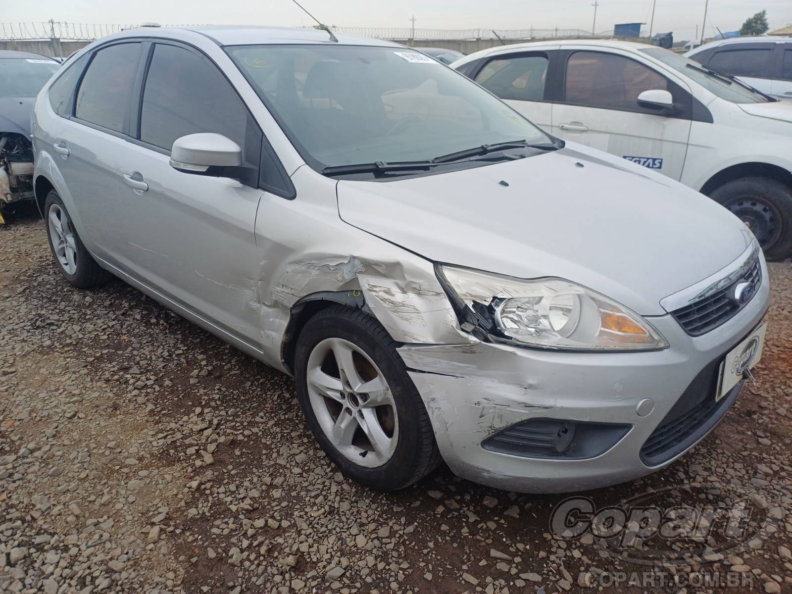 Veículo Ford Focus Ford Focus GLX 2.0 16V 2011 Pequena Monta 2011 em leilão