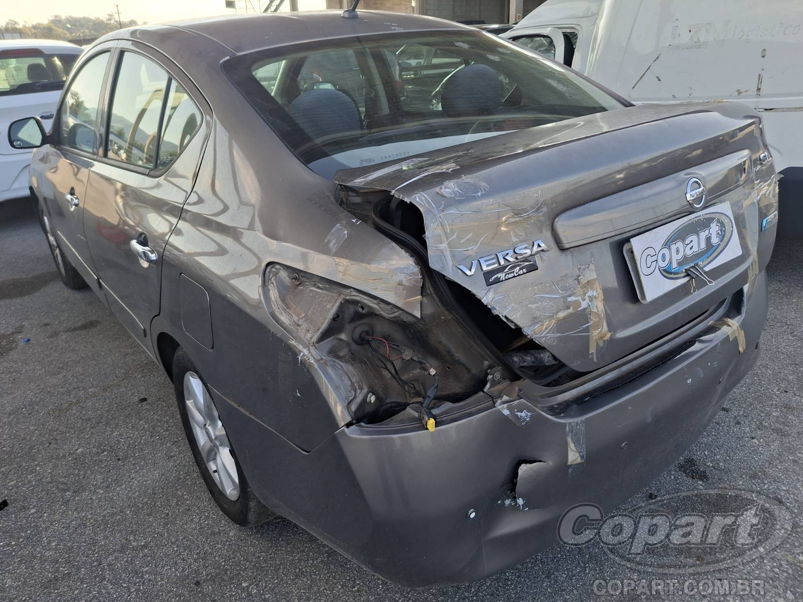 2014 NISSAN VERSA — foto 3 de 10