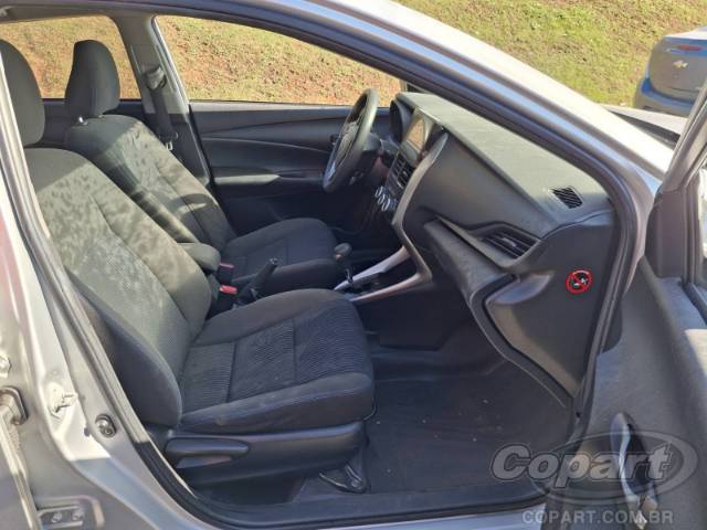 2019 TOYOTA YARIS SEDA 