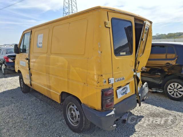 2002 RENAULT TRAFIC 