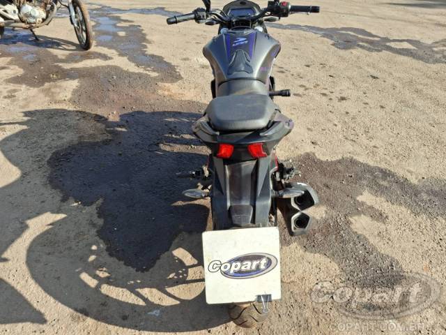 2025 BAJAJ DOMINAR 