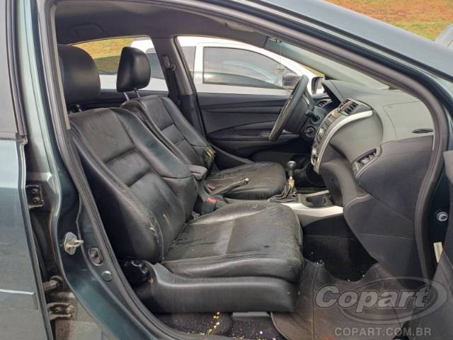 2011 HONDA CITY 