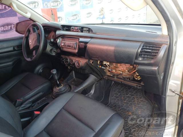 2020 TOYOTA HILUX CS 