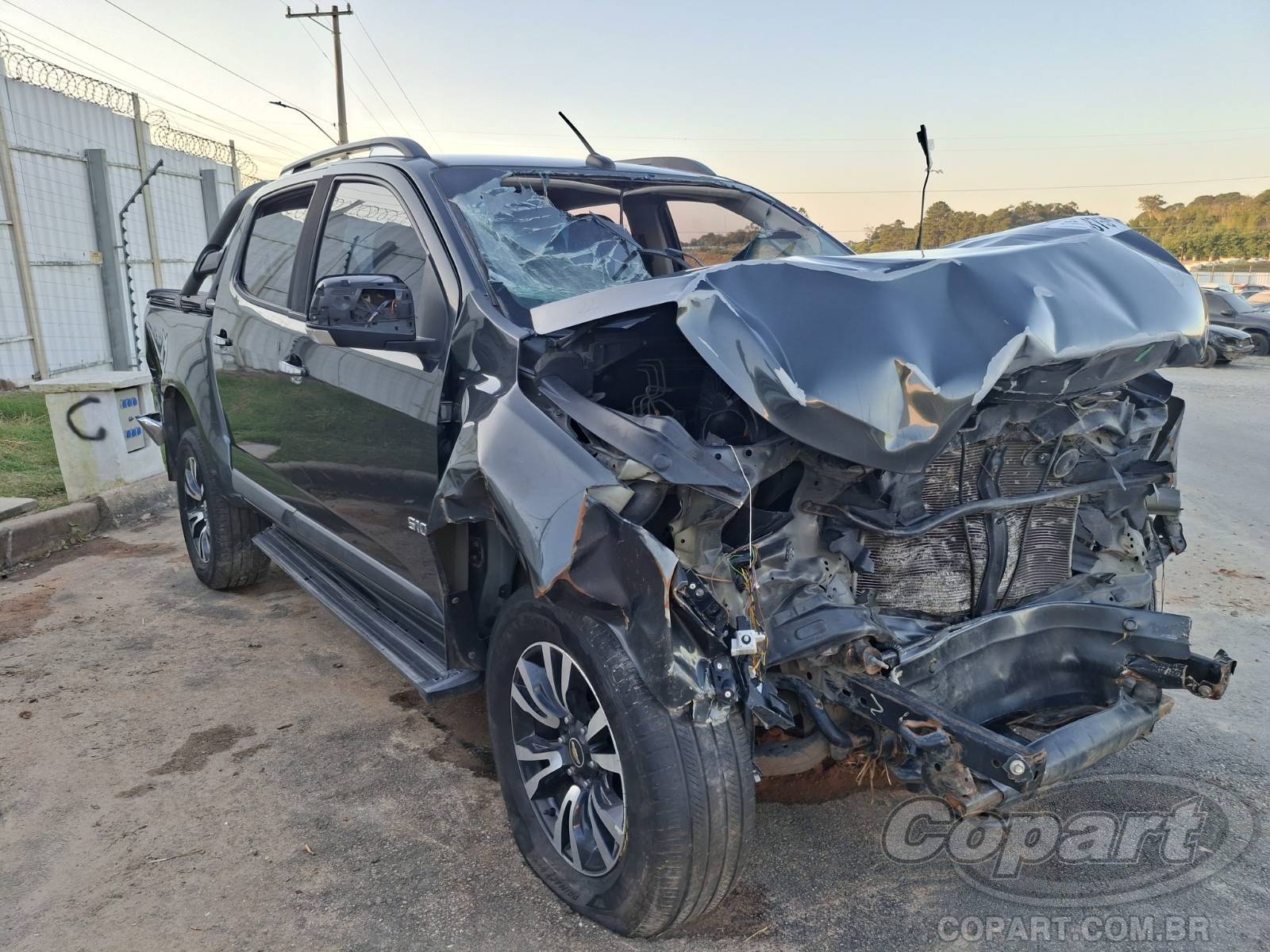 Veículo GM - Chevrolet S10 Chevrolet S10 Cabine Dupla LTZ AT 2.5 16V Ecotec 2019 2019 em leilão