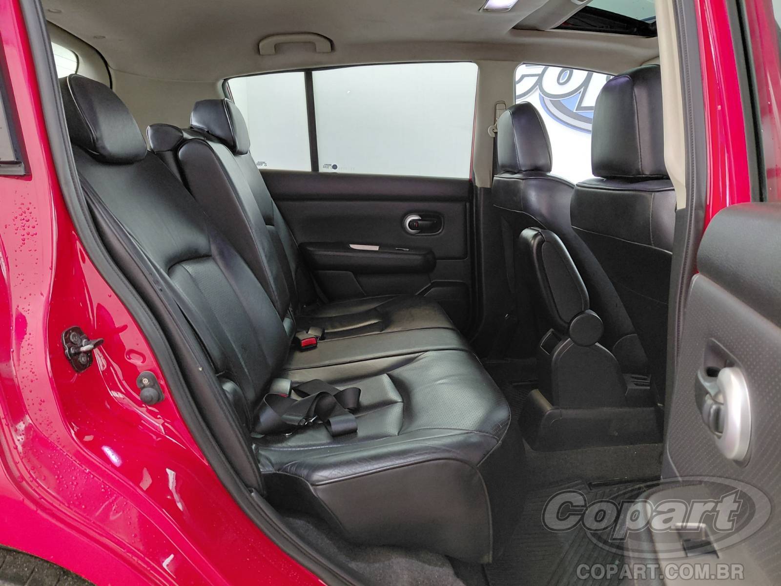 Foto 6 de 11: 2013 NISSAN TIIDA