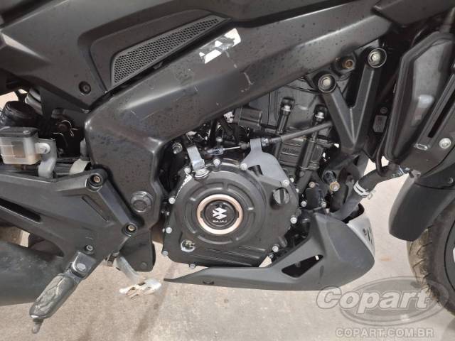 2025 BAJAJ DOMINAR 