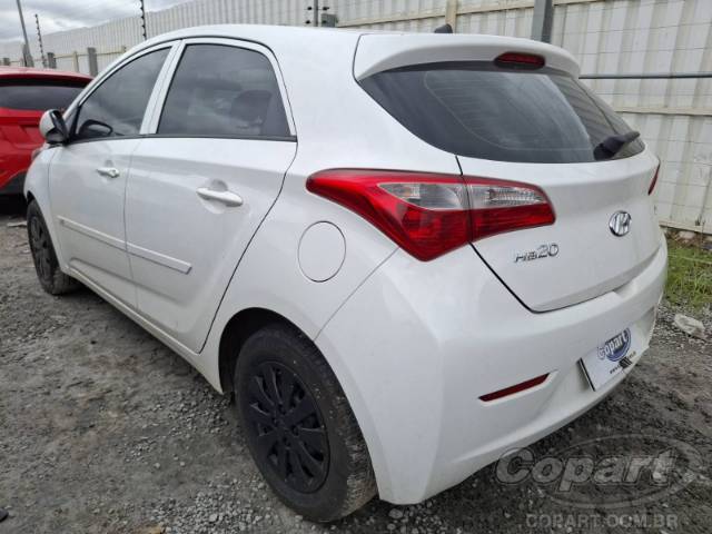 2015 HYUNDAI HB20 