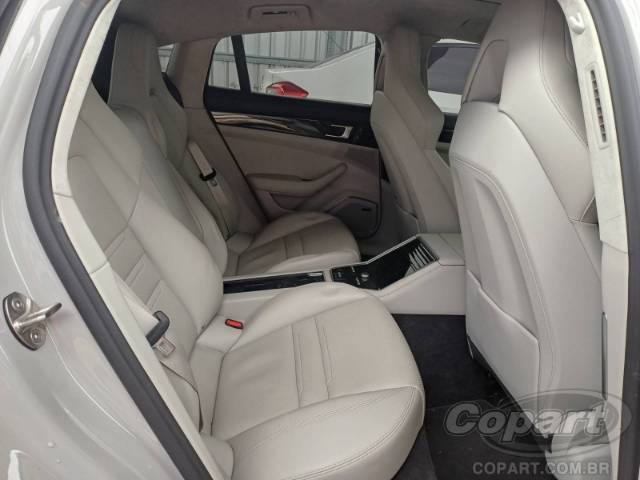 2023 PORSCHE PANAMERA 