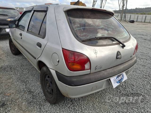 2001 FORD FIESTA 