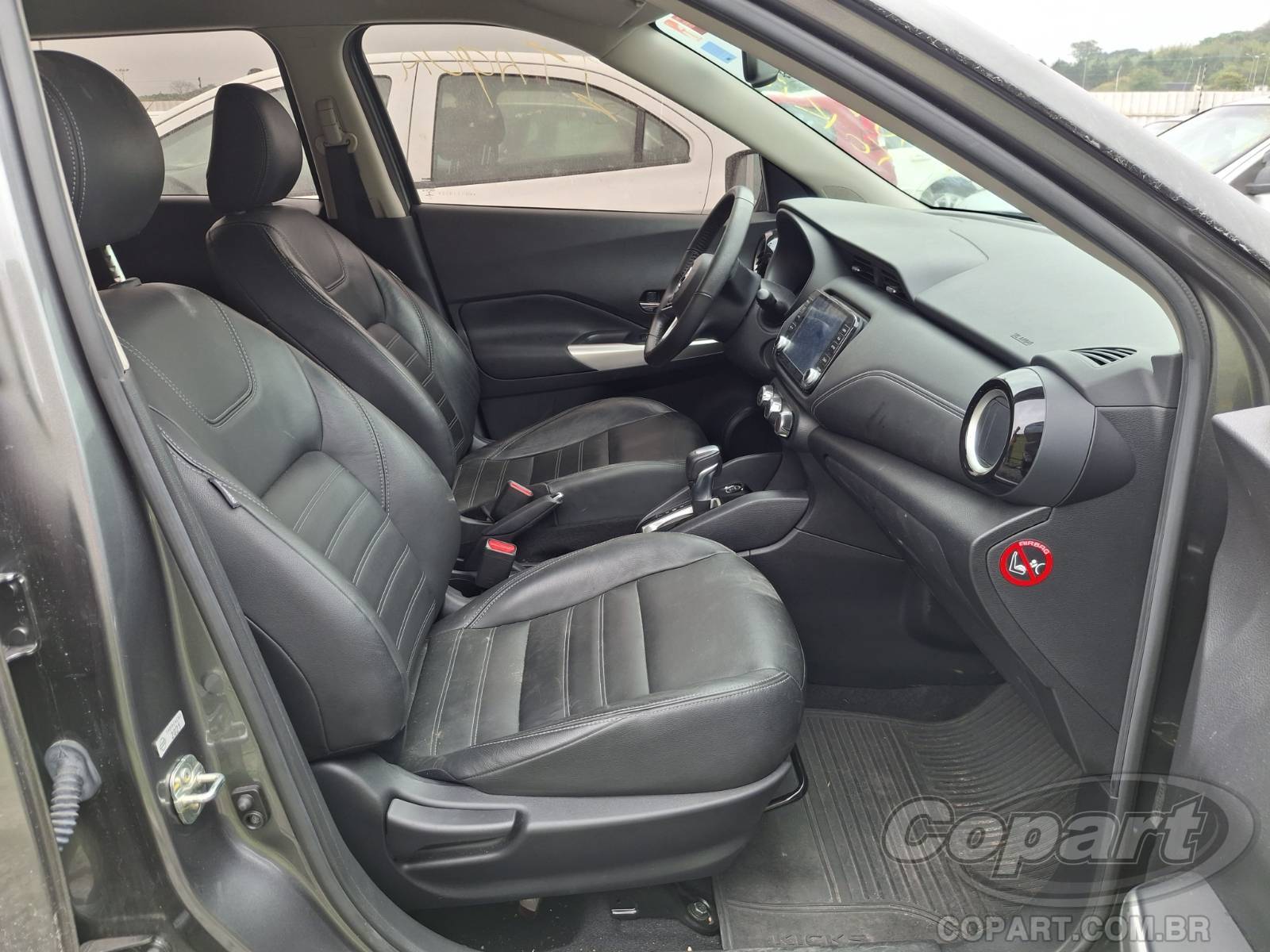 Foto 5: 2022 NISSAN KICKS