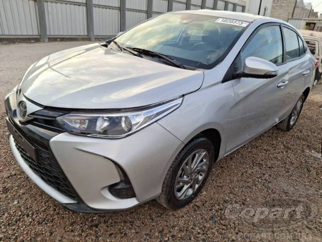 2025 TOYOTA YARIS SEDA 