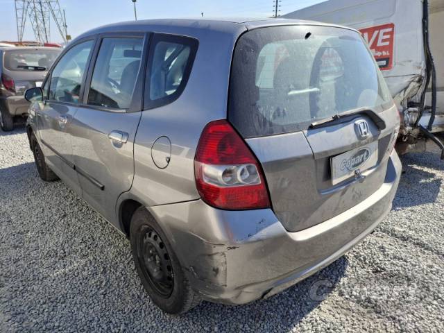 2005 HONDA FIT 