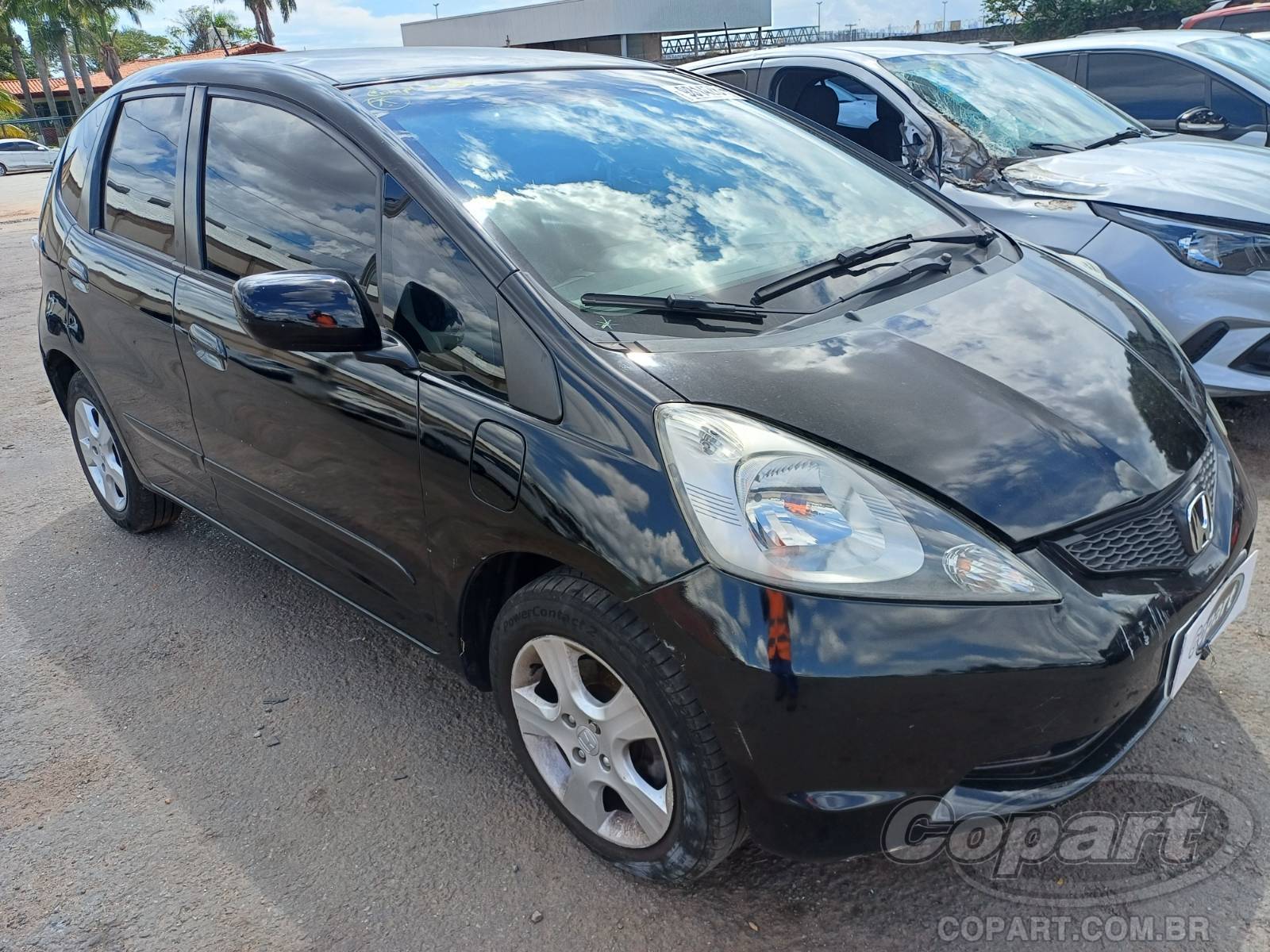 Veículo Honda Fit Honda Fit LX 1.4 16V 2010 Médio Dano Traseiro 2010 em leilão