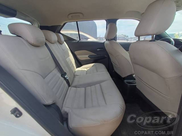 2017 NISSAN KICKS 