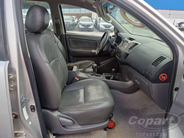 2012 TOYOTA HILUX CD 