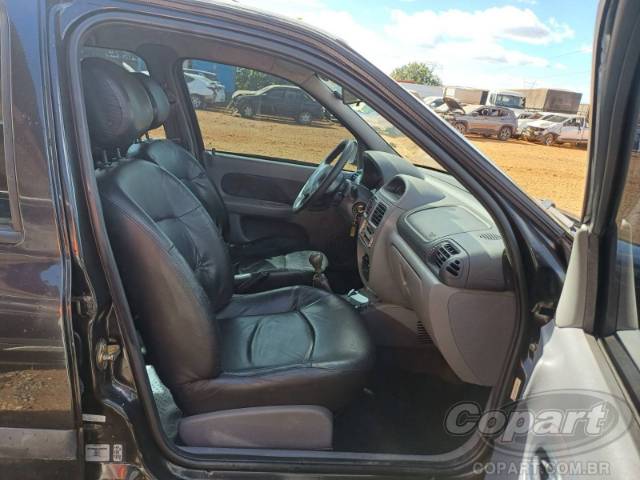 2003 RENAULT CLIO SEDAN 