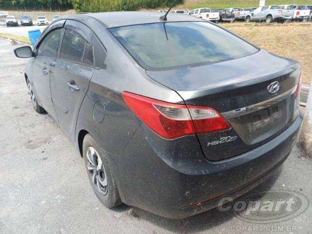 2014 HYUNDAI HB20S 