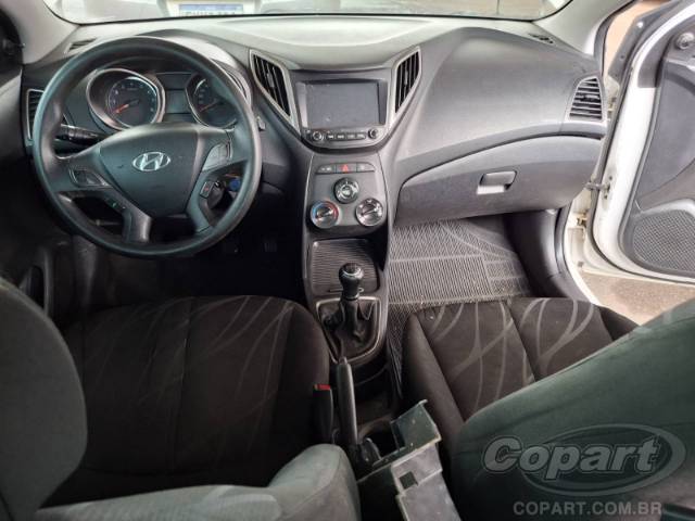 2015 HYUNDAI HB20 