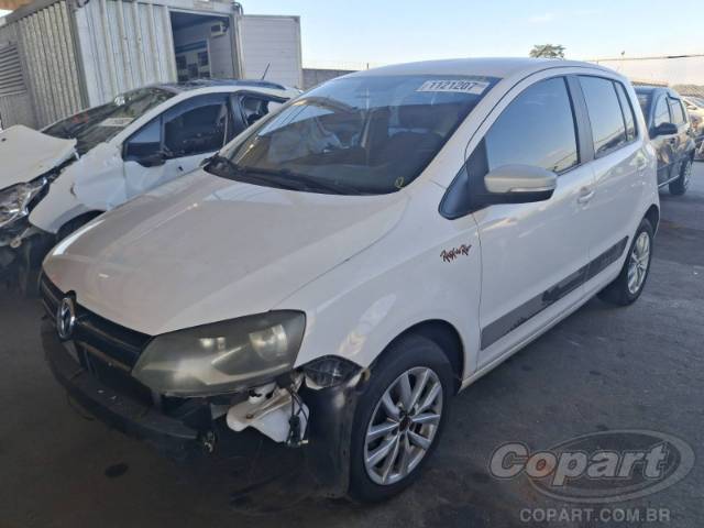 2014 VOLKSWAGEN FOX 