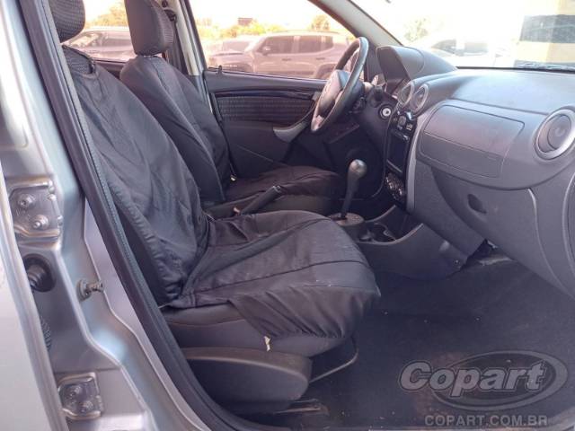 2013 RENAULT SANDERO 