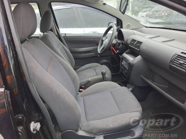 2010 VOLKSWAGEN FOX 