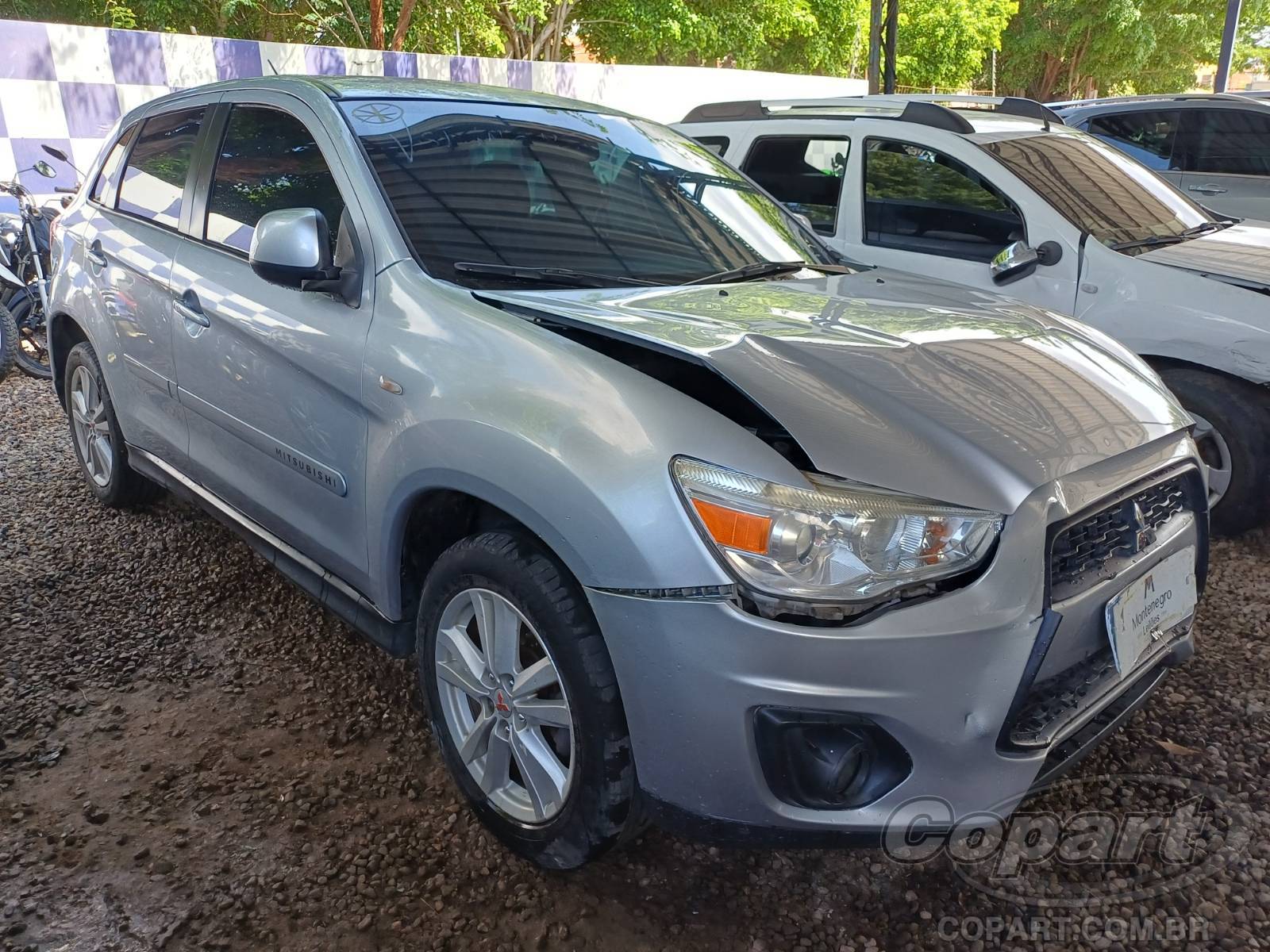 Veículo Mitsubishi ASX Mitsubishi ASX 2WD 2.0 16V MIVEC 2013 Pequena Monta 2013 em leilão