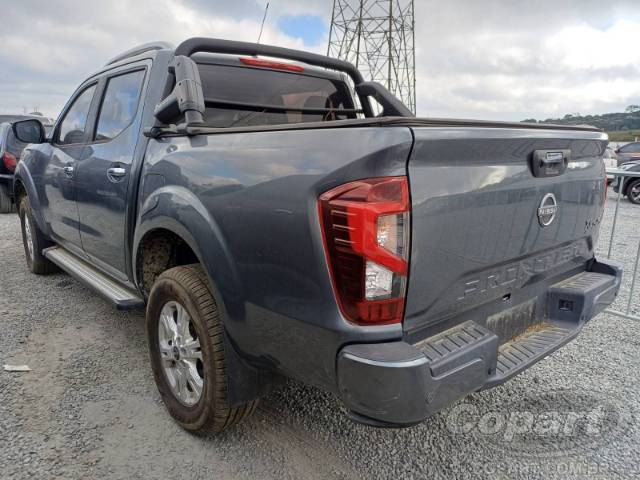 2025 NISSAN FRONTIER CD 