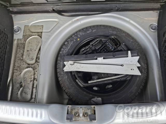 2012 VOLKSWAGEN FOX 