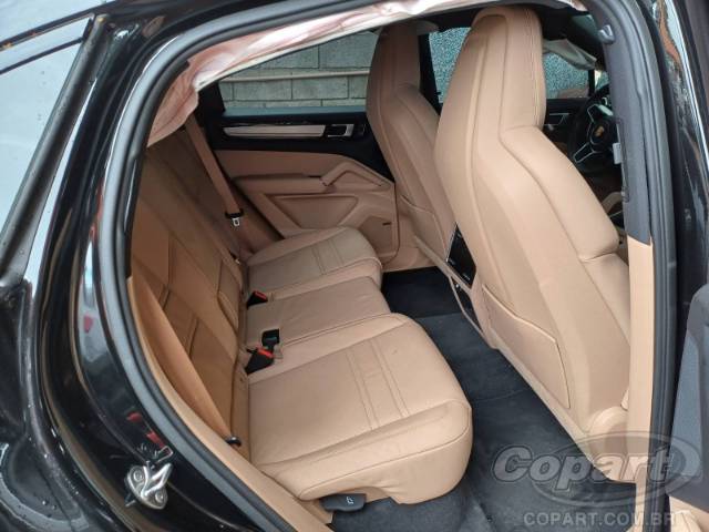 2023 PORSCHE CAYENNE COUPE 