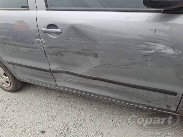 2005 VOLKSWAGEN FOX 