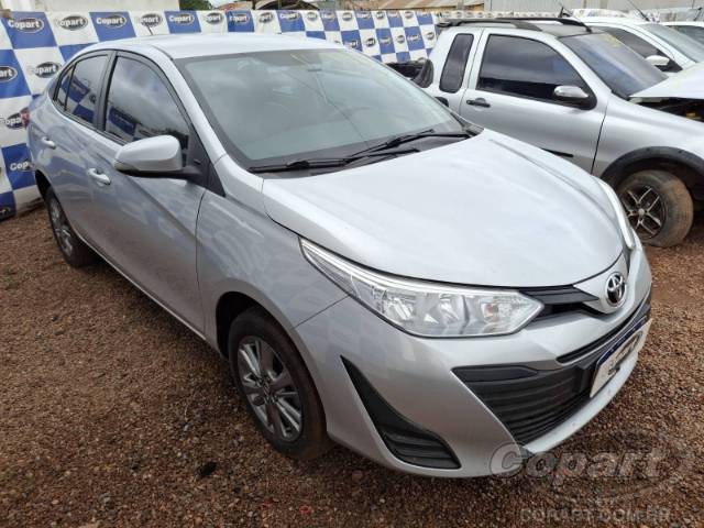 2022 TOYOTA YARIS SEDA 