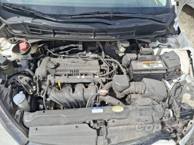 2015 HYUNDAI HB20S 