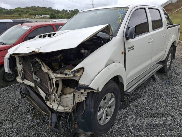 2013 TOYOTA HILUX CD 