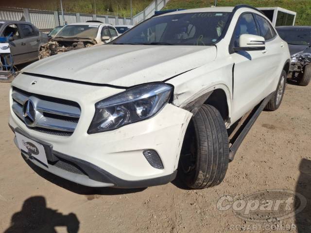 2015 MERCEDES BENZ GLA 