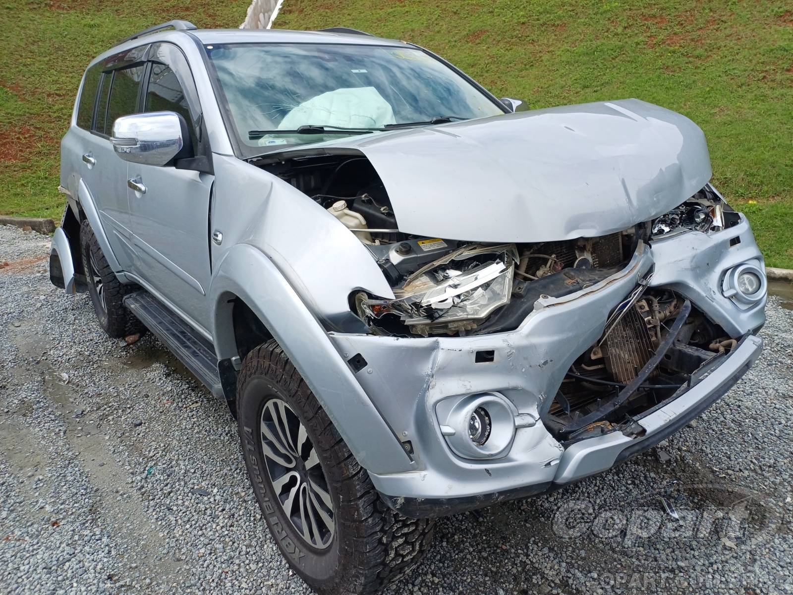 Veículo Mitsubishi Pajero Mitsubishi Pajero Dakar HPE 3.2 Turbo 2015 2015 em leilão