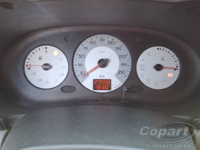 2006 RENAULT CLIO SEDAN 