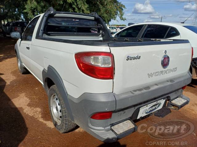 2016 FIAT STRADA 