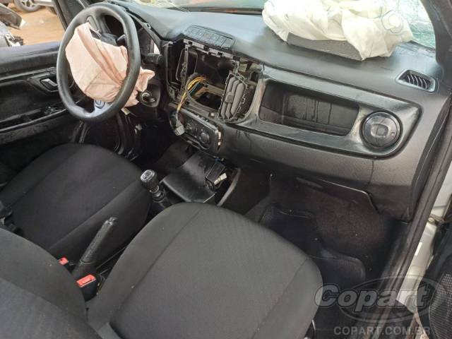 2024 FIAT STRADA 