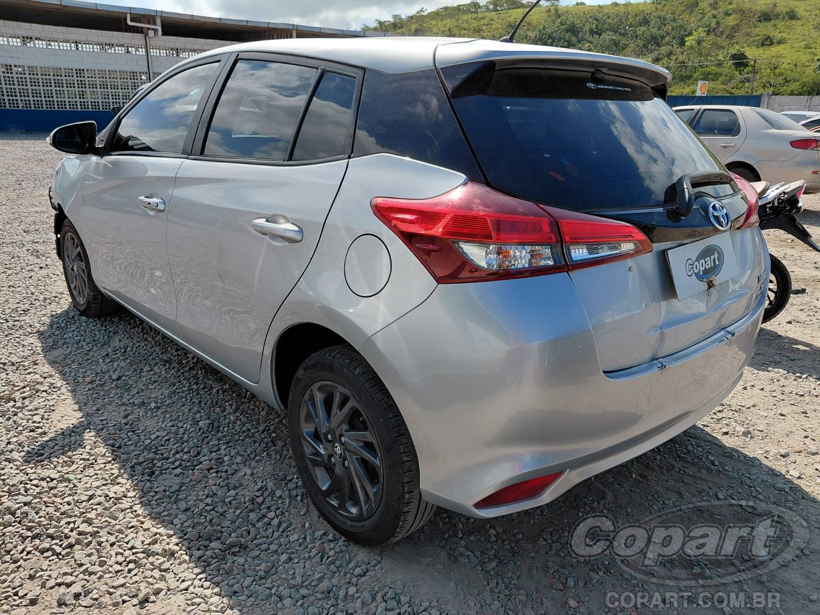 Foto 3: 2023 TOYOTA YARIS
